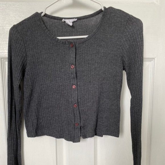 Full Tilt-Grey Cropped Button Up Sweater Size:XS - Picture 1 of 4